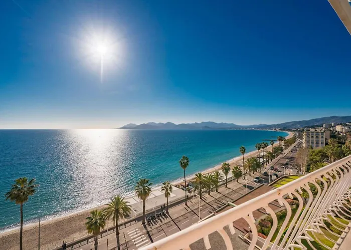 Apartman Wonderful 2 Bedroom With Sea View