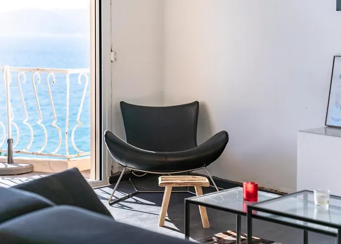 Apartman Wonderful 2 Bedroom With Sea View *