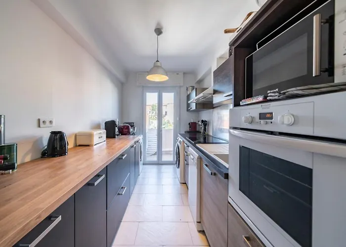 Wonderful 2 Bedroom With Sea View * Cannes