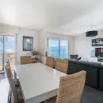 Apartman Wonderful 2 Bedroom With Sea View *